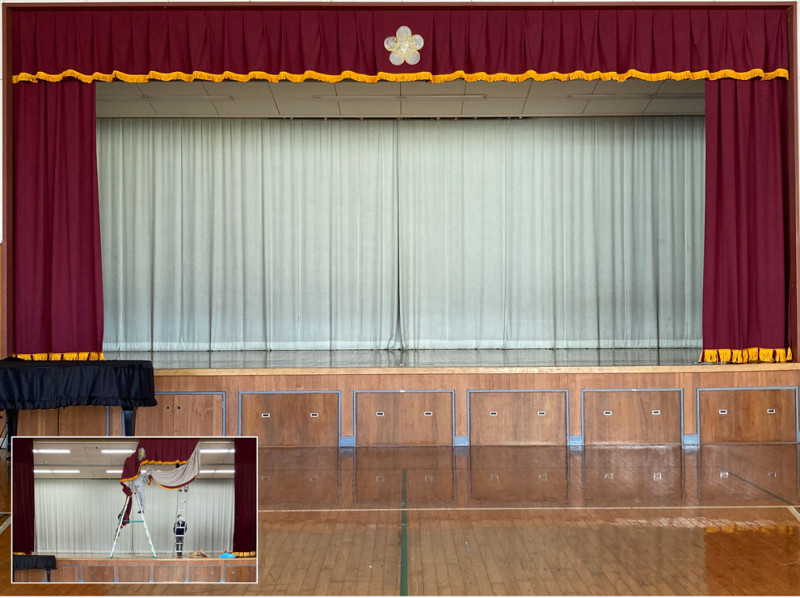 221124_stage-curtain